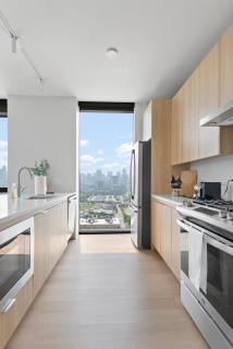 Foundry Unmatched Skyline Views at Lincoln Park - Chicago - 1