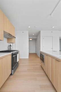 Foundry Unmatched Skyline Views at Lincoln Park - Chicago - 3