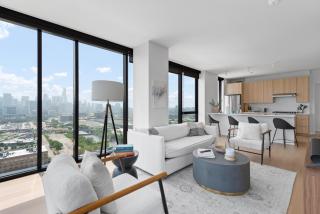 Foundry Unmatched Skyline Views at Lincoln Park - Chicago - 0