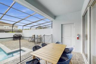 The Oakmoss Haven - 8