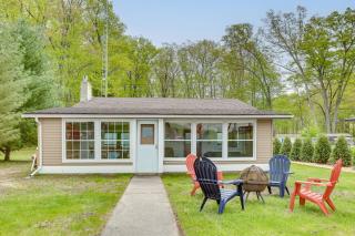 Swimmers Paradise Lakefront Cottage in Baldwin! - Baldwin - 9