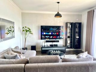 Top Location - 2BR Seafront & Steps from Ferry by ArcoBnb - Sliema - 5