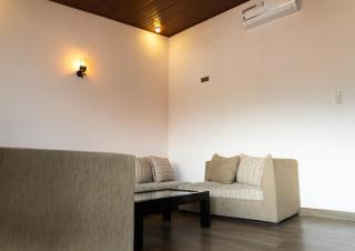 Skyview Hotel - Meda-Ela - 0