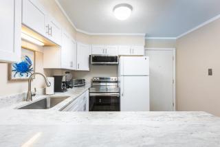 Oceanfront Condo with Stunning Views and Great Location - Kill Devil Hills - 4