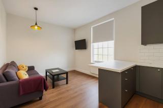 2 Bed King Suite, Leeds City Centre - Central Station - 1