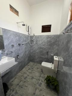 2nd Home Villa - Pottuvil - 0