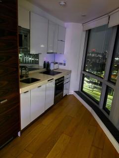 62sqm High Rise Canary Wharf - Londra - 3