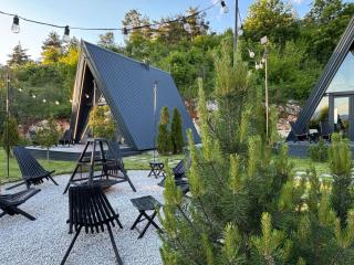 Loon Moon Mountain Chalets - Sarajevo - 9