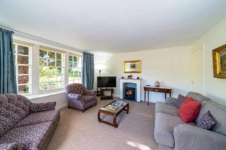 Kirkgate Cottage - Eassie and Nevay - 1