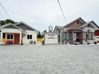 Aura Beach Homestay - Kampong Ru Sepuloh - 8