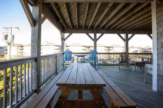 Steps from the Beach - Spacious Condo with Amenities - Kill Devil Hills - 8