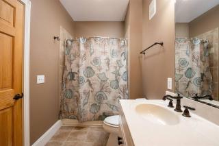 Steps from the Beach - Spacious Condo with Amenities - Kill Devil Hills - 1
