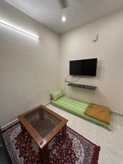 Modern Comfortable 1BHK Prime location Service Apartments - Bangalore - 3