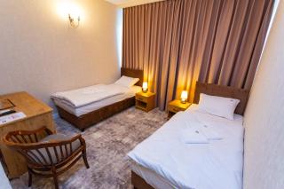 Hotel Trzy Podkowy - Biskupiec - 5