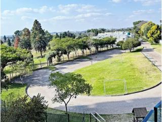 Stunning City View Apartment Sandton City - Johannesburg - 4