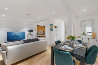 Heavenly Stays, Refined 2-BD Hidden Gem Near Hyde Park - Londra - 9