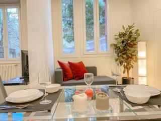 Paoli Suite Bosco Verticale - 15 min from Duomo - 2