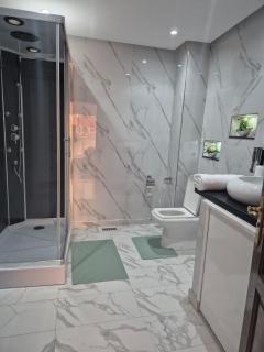 Bright & Comfortable Marrakech Duplex - Oulad Akkou - 3