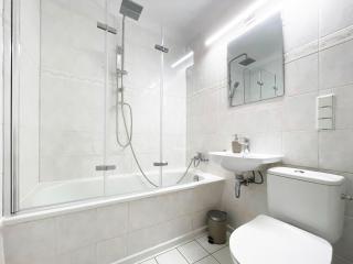 L21-Apartment Leipzig Nord, 3 Zimmer, 8 Personen, Standardisierte Ausstattung, ideal für Reisende, Pendler, Familien - Leipzig - 2