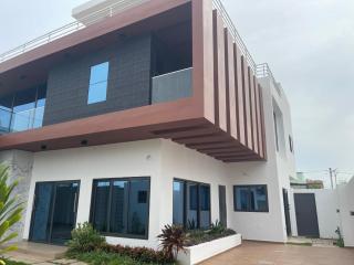 Belle villa à FIDJROSSE - Cotonou - 9