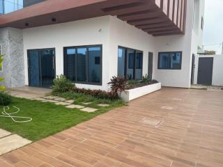 Belle villa à FIDJROSSE - Cotonou - 3