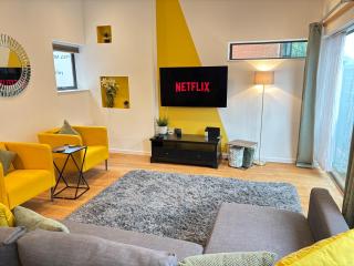 Stunning Duplex Apartment with Free Parking and WiFi - Nottingham - 3