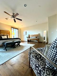 Luxe 4 bed 5 bath with Parking Walk to Capitol, Convention Center, museums and shops - 9