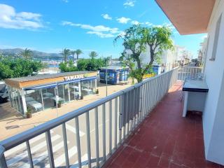 Apartamento familiar 2 hab. en primera línea de mar en Llançà, se admiten mascotas - ES-170-89 - Llança - 4