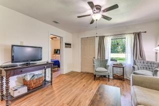 Pet-Friendly Home with 1-Acre Yard in Aubrey - Aubrey - 6