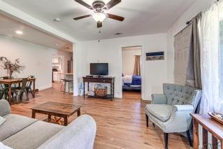 Pet-Friendly Home with 1-Acre Yard in Aubrey - Aubrey - 5
