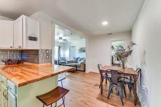 Pet-Friendly Home with 1-Acre Yard in Aubrey - Aubrey - 3