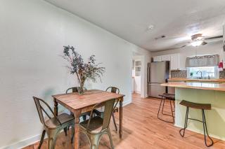 Pet-Friendly Home with 1-Acre Yard in Aubrey - Aubrey - 2