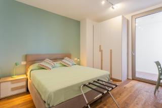 Verdica10 LUXURY HOME - City View & Private Parking - 4