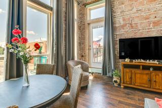 Loft-Style Apt in Dtwn Monett Pets Welcome! - Monett - 6