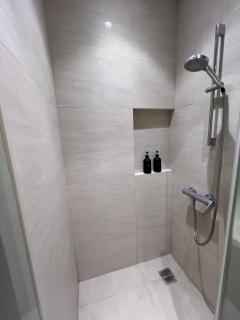 Room in Maribago - 3