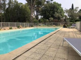 Gîte 4 à 6 personnes en Provence avec grande piscine partagée - Cornillon-Confoux - 7