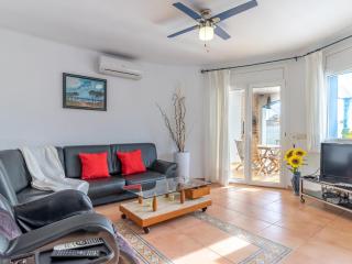 Casa de Vacaciones con Piscina, Jardín, A.A, Barbacoa, Wifi y Parking, Cerca de la Playa - ES-89-78 - Sant Pere Pescador - 6