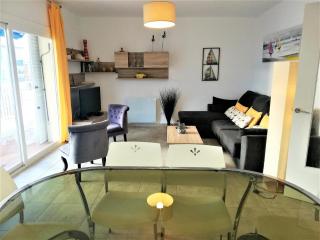 Apartamento en Roses para 5-6 personas, 2ª línea de playa, terraza, parking, sin mascotas, sábanas incluidas - ES-258-41 - 4