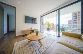 Luxury High-Rise in Medellin 2BR Executive Retreat - Medellín - 0