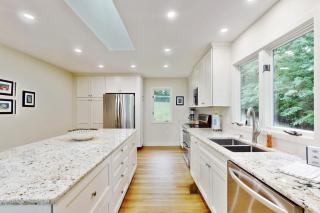 Calm Water Cove - Mineral - 1