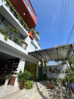 Celia Boutique Hotel - 2