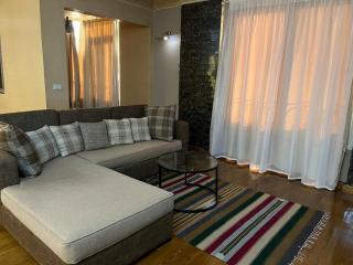 Elegant & spacious 3 bedroom furnished apartment - Cairo - 9