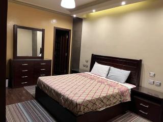 Elegant & spacious 3 bedroom furnished apartment - Cairo - 4