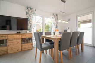 Ferienhaus Aurora mit Kamin und Terrasse - Marienfelde - 8