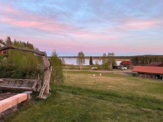 Hildas Hus with river view and spa - 1