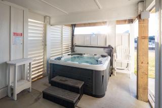 New Build with Rooftop Deck & Panoramic Ocean Views - Kill Devil Hills - 7