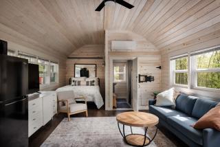 Tiny Cabin w Fire Pit Game Room and Dog Friendly - Great Cacapon - 9