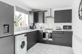 Lucy's House - Nottingham - 5