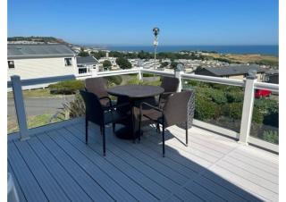 Superior, Willerby New Hampshire, 3 Bed, 42ft by 20ft Lodge, Kestral Way, Wraparound Glass Decking, Private Parking, No through road, Free Wifi - Exmouth - 8