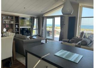 Superior, Willerby New Hampshire, 3 Bed, 42ft by 20ft Lodge, Kestral Way, Wraparound Glass Decking, Private Parking, No through road, Free Wifi - Exmouth - 5